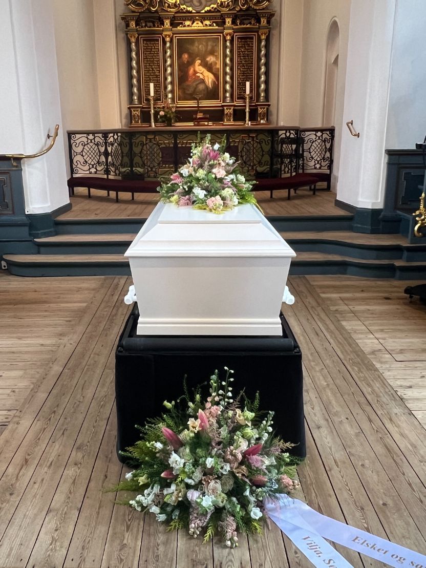 Kistepynt - lyserøde liljer med hvid og lyserøde blomster